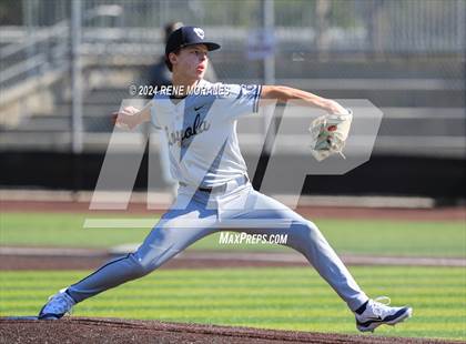 Thumbnail 2 in Loyola vs St Francis photogallery.