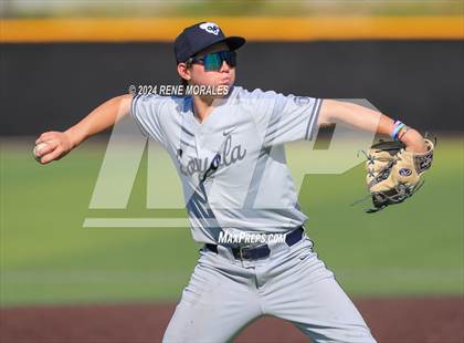 Thumbnail 2 in Loyola vs St Francis photogallery.