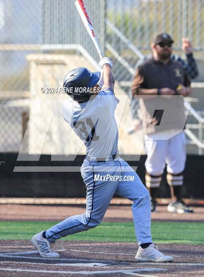 Thumbnail 1 in Loyola vs St Francis photogallery.