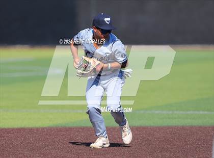 Thumbnail 2 in Loyola vs St Francis photogallery.