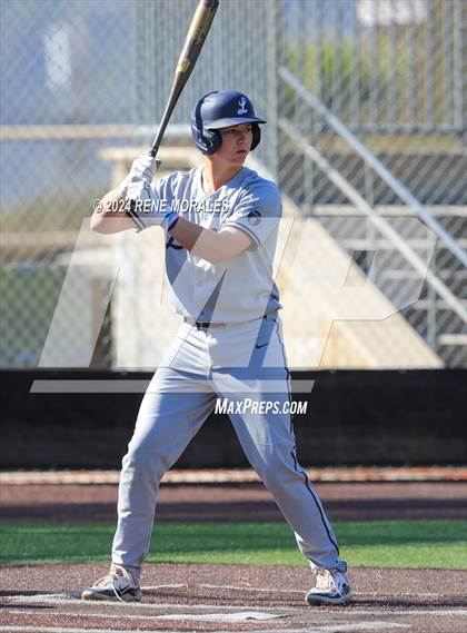 Thumbnail 2 in Loyola vs St Francis photogallery.