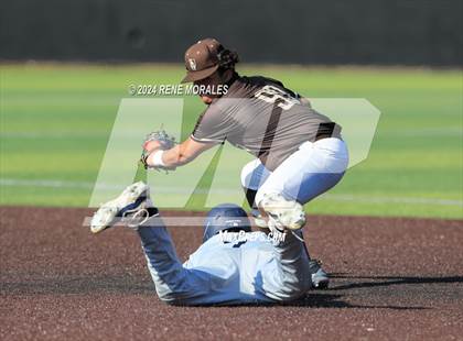 Thumbnail 2 in Loyola vs St Francis photogallery.
