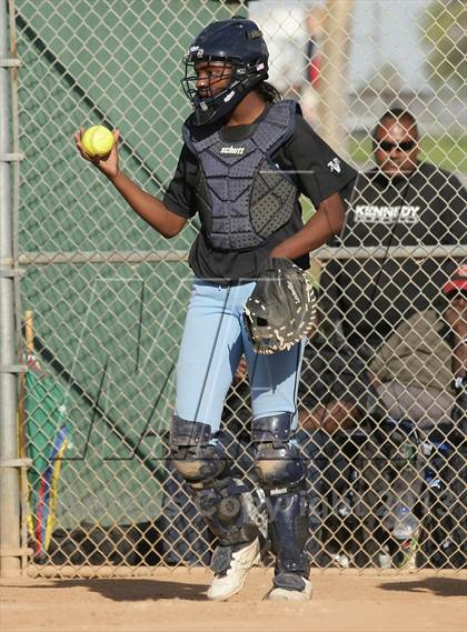 Thumbnail 3 in Carson vs. Kennedy (CIF LA City Section D1 Final) photogallery.