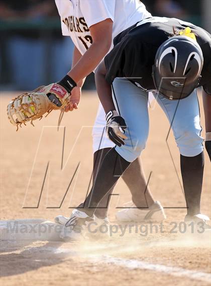 Thumbnail 1 in Carson vs. Kennedy (CIF LA City Section D1 Final) photogallery.