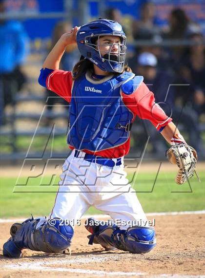 Thumbnail 2 in Los Altos vs. Walnut photogallery.