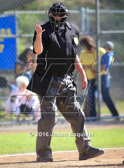Thumbnail 1 in Los Altos vs. Walnut photogallery.