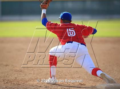 Thumbnail 1 in Los Altos vs. Walnut photogallery.