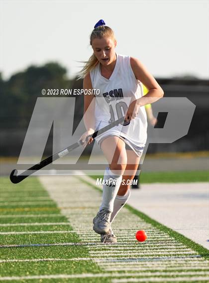 Thumbnail 1 in East Islip @ Eastport-South Manor photogallery.