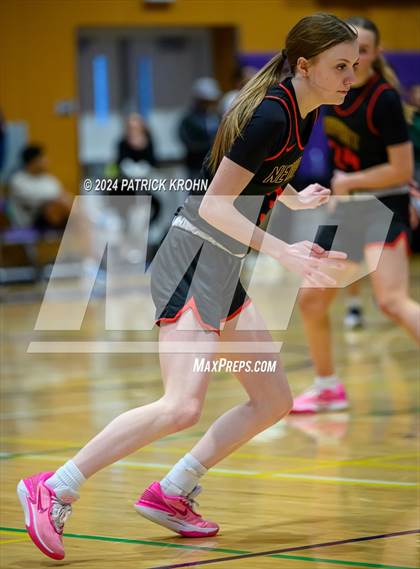 Thumbnail 2 in Lake Stevens vs. Newport - Bellevue (WIAA 4A District 1/2) photogallery.