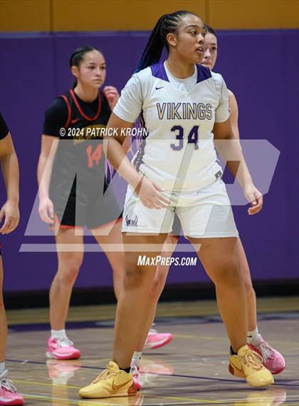 Thumbnail 1 in Lake Stevens vs. Newport - Bellevue (WIAA 4A District 1/2) photogallery.