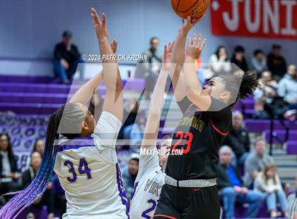 Thumbnail 3 in Lake Stevens vs. Newport - Bellevue (WIAA 4A District 1/2) photogallery.