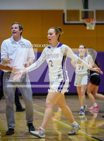 Thumbnail 3 in Lake Stevens vs. Newport - Bellevue (WIAA 4A District 1/2) photogallery.