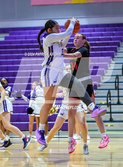 Thumbnail 3 in Lake Stevens vs. Newport - Bellevue (WIAA 4A District 1/2) photogallery.
