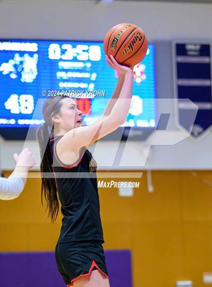 Thumbnail 2 in Lake Stevens vs. Newport - Bellevue (WIAA 4A District 1/2) photogallery.