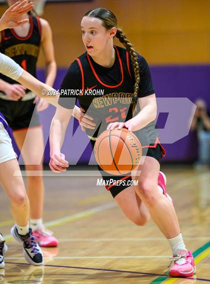 Thumbnail 1 in Lake Stevens vs. Newport - Bellevue (WIAA 4A District 1/2) photogallery.