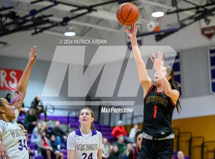 Thumbnail 3 in Lake Stevens vs. Newport - Bellevue (WIAA 4A District 1/2) photogallery.