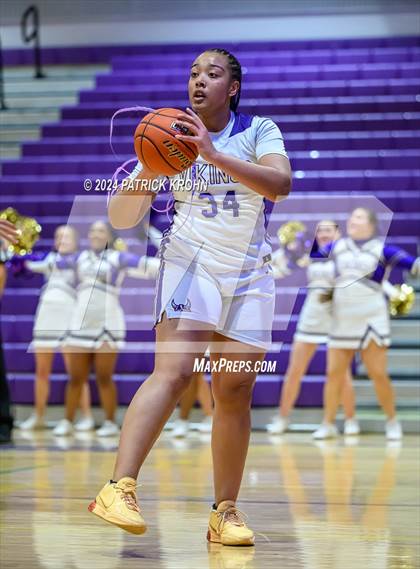 Thumbnail 2 in Lake Stevens vs. Newport - Bellevue (WIAA 4A District 1/2) photogallery.