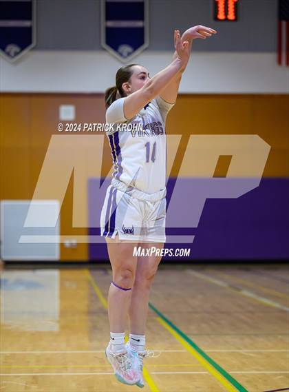 Thumbnail 3 in Lake Stevens vs. Newport - Bellevue (WIAA 4A District 1/2) photogallery.