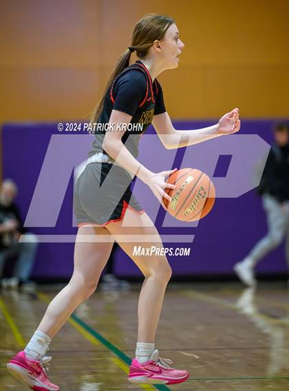 Thumbnail 2 in Lake Stevens vs. Newport - Bellevue (WIAA 4A District 1/2) photogallery.