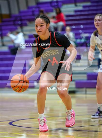 Thumbnail 3 in Lake Stevens vs. Newport - Bellevue (WIAA 4A District 1/2) photogallery.