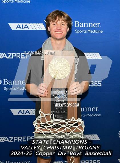 Thumbnail 2 in Valley Christian vs. Gilbert Christian (AIA Copper Final - Awards) photogallery.