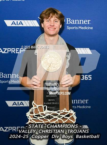Thumbnail 1 in Valley Christian vs. Gilbert Christian (AIA Copper Final - Awards) photogallery.