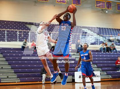Thumbnail 3 in Greene Central vs. Downey Christian (John Wall Holiday Invitational) photogallery.