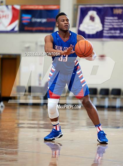 Thumbnail 2 in Greene Central vs. Downey Christian (John Wall Holiday Invitational) photogallery.