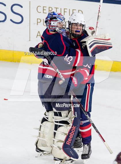 Thumbnail 3 in Central Catholic vs. Boston College High (MIAA Division 1A Semifinal) photogallery.