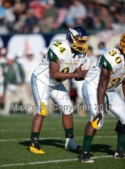 Thumbnail 3 in Shrine Bowl of the Carolinas (North Carolina vs. South Carolina) photogallery.