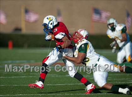 Thumbnail 1 in Shrine Bowl of the Carolinas (North Carolina vs. South Carolina) photogallery.