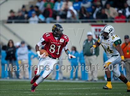 Thumbnail 2 in Shrine Bowl of the Carolinas (North Carolina vs. South Carolina) photogallery.