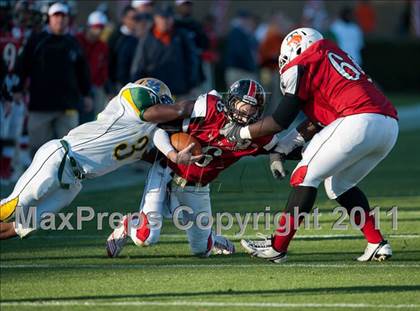 Thumbnail 3 in Shrine Bowl of the Carolinas (North Carolina vs. South Carolina) photogallery.