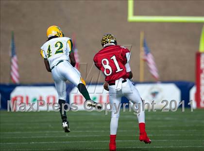 Thumbnail 1 in Shrine Bowl of the Carolinas (North Carolina vs. South Carolina) photogallery.