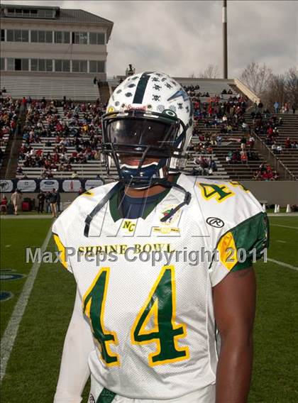 Thumbnail 1 in Shrine Bowl of the Carolinas (North Carolina vs. South Carolina) photogallery.