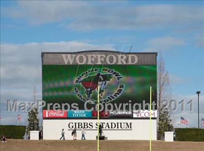 Thumbnail 2 in Shrine Bowl of the Carolinas (North Carolina vs. South Carolina) photogallery.