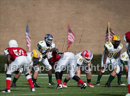 Thumbnail 2 in Shrine Bowl of the Carolinas (North Carolina vs. South Carolina) photogallery.