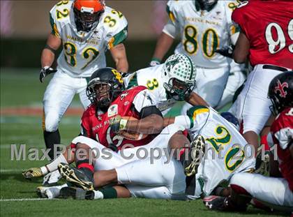 Thumbnail 2 in Shrine Bowl of the Carolinas (North Carolina vs. South Carolina) photogallery.