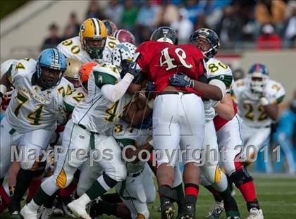 Thumbnail 3 in Shrine Bowl of the Carolinas (North Carolina vs. South Carolina) photogallery.