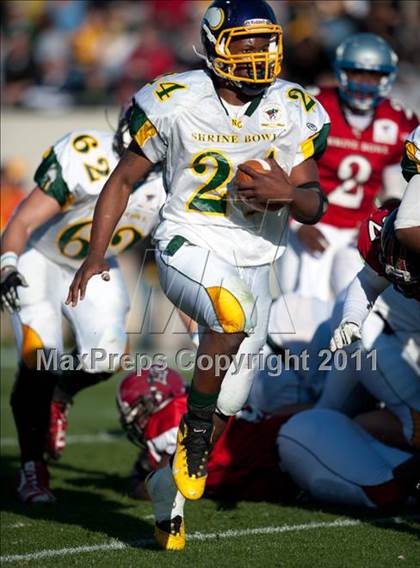 Thumbnail 1 in Shrine Bowl of the Carolinas (North Carolina vs. South Carolina) photogallery.