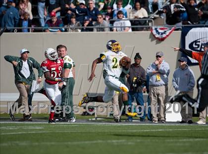 Thumbnail 1 in Shrine Bowl of the Carolinas (North Carolina vs. South Carolina) photogallery.