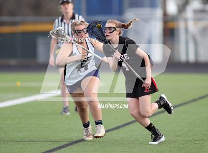 Thumbnail 3 in Bowie @ McNeil photogallery.