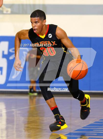 Thumbnail 3 in Fairfax vs. Bishop Montgomery (Rolling Hills Prep State Preview) photogallery.