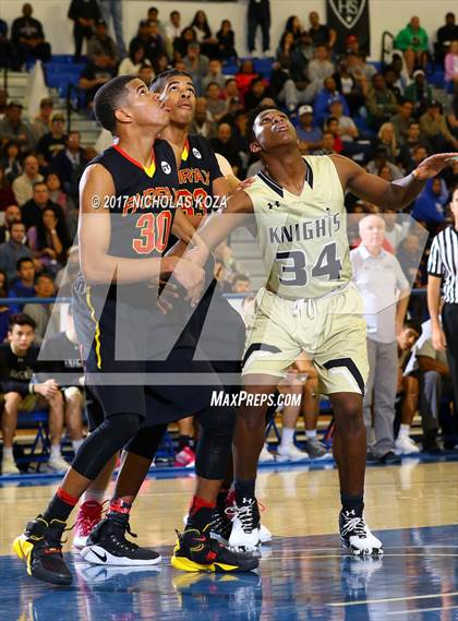 Thumbnail 1 in Fairfax vs. Bishop Montgomery (Rolling Hills Prep State Preview) photogallery.