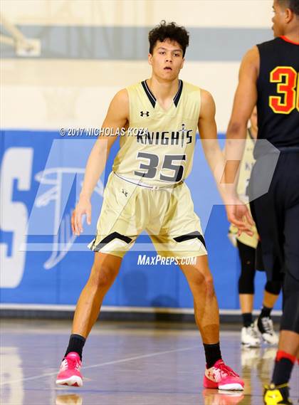 Thumbnail 1 in Fairfax vs. Bishop Montgomery (Rolling Hills Prep State Preview) photogallery.