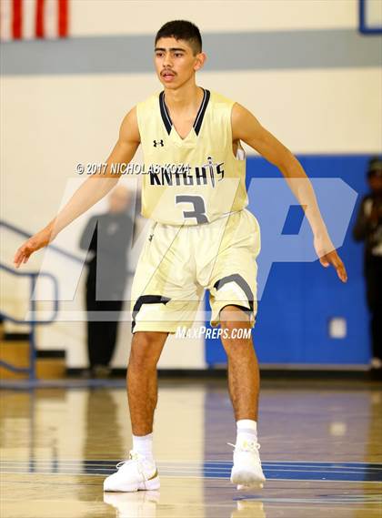 Thumbnail 2 in Fairfax vs. Bishop Montgomery (Rolling Hills Prep State Preview) photogallery.
