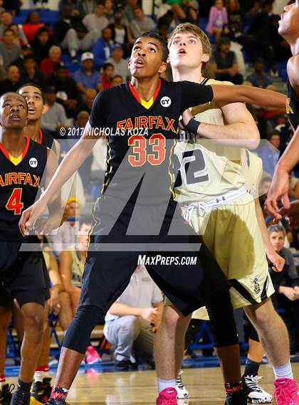 Thumbnail 2 in Fairfax vs. Bishop Montgomery (Rolling Hills Prep State Preview) photogallery.
