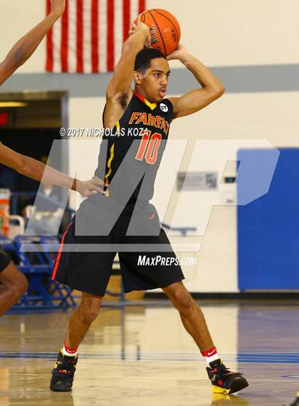 Thumbnail 1 in Fairfax vs. Bishop Montgomery (Rolling Hills Prep State Preview) photogallery.