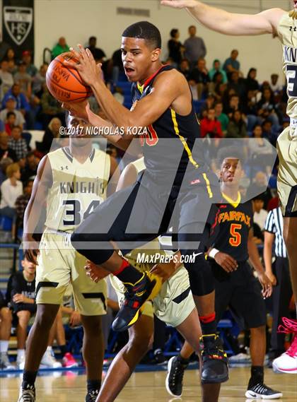 Thumbnail 3 in Fairfax vs. Bishop Montgomery (Rolling Hills Prep State Preview) photogallery.