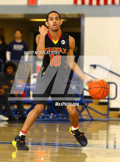 Thumbnail 3 in Fairfax vs. Bishop Montgomery (Rolling Hills Prep State Preview) photogallery.